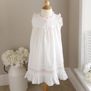 SALE- White Heirloom Dress DayGown Boutique Size 4/5 Embroidery Portrait NWT